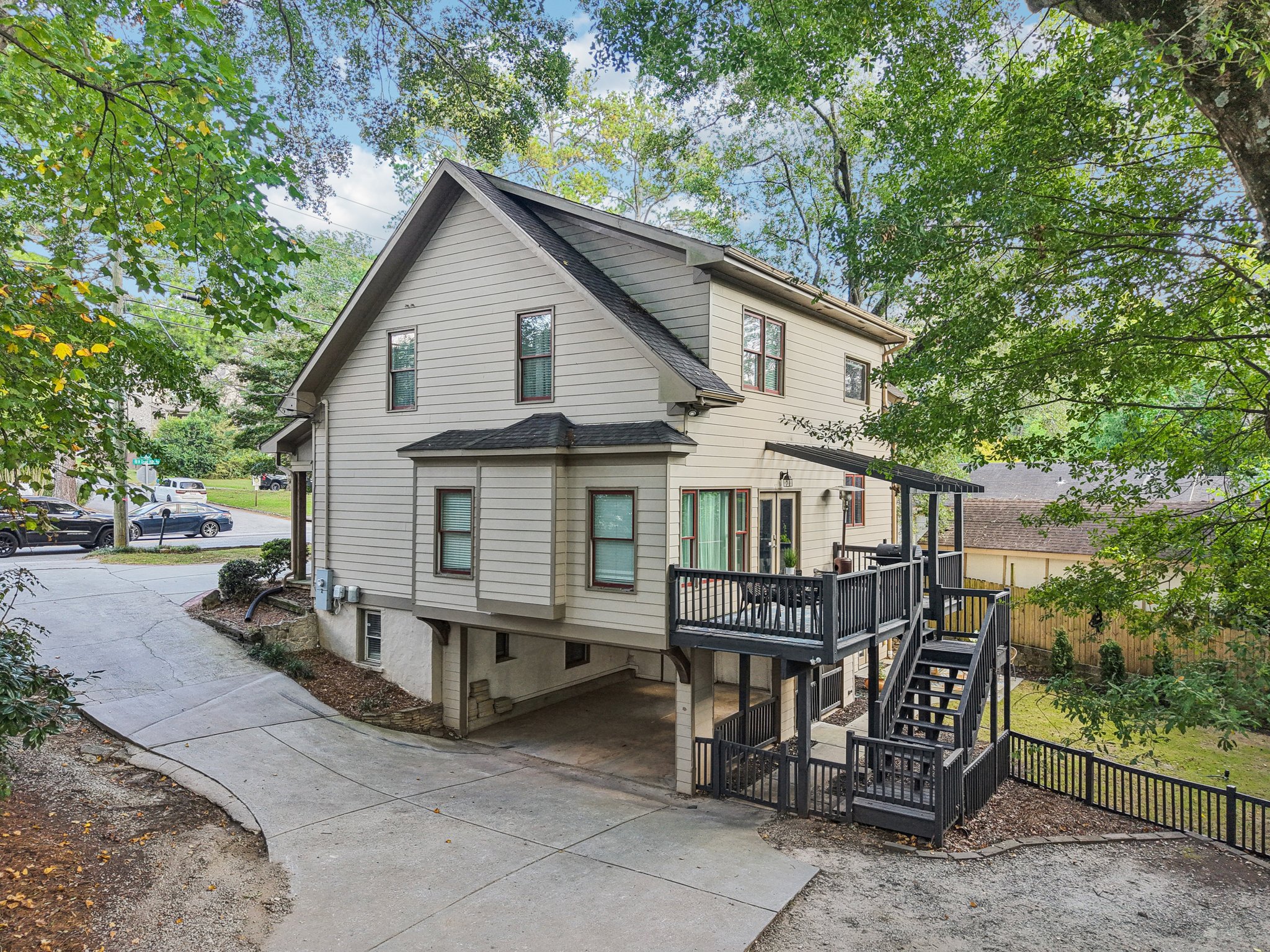N Druid Hills Rd-L1809-003.jpg