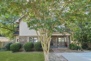 N Druid Hills Rd-L1809-002.jpg
