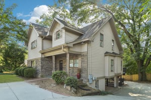 N Druid Hills Rd-L1809-004.jpg