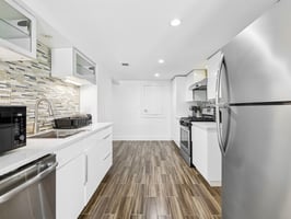 N Druid Hills Rd-L1809-022.jpg