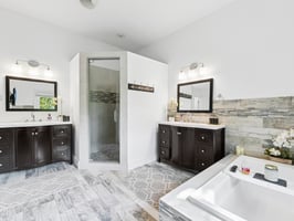 N Druid Hills Rd-L1809-056.jpg