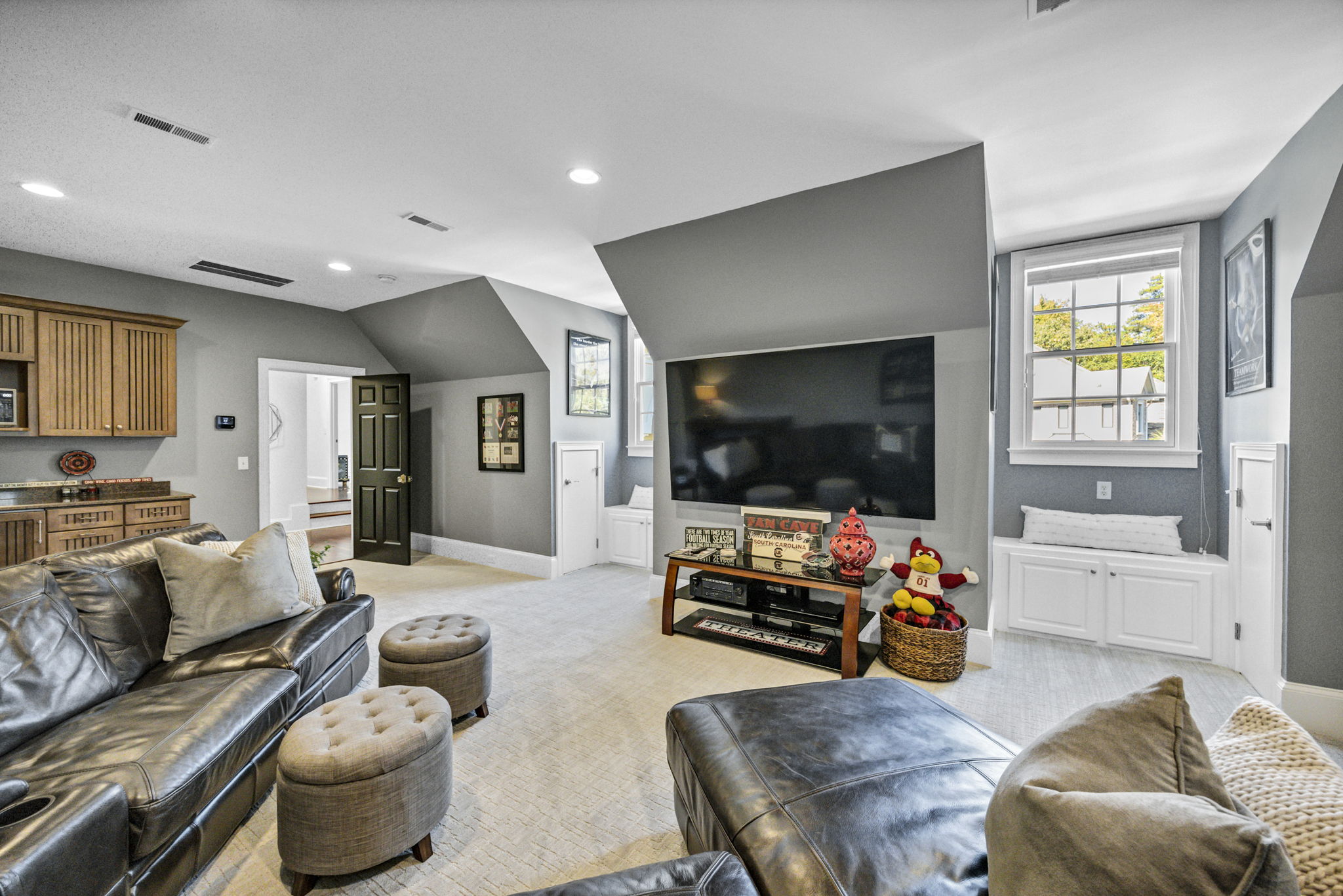 upstairs recreation rooms with kitchenette - subzero mini fridge, microwave, soft close drawers and cabinets, granite counter