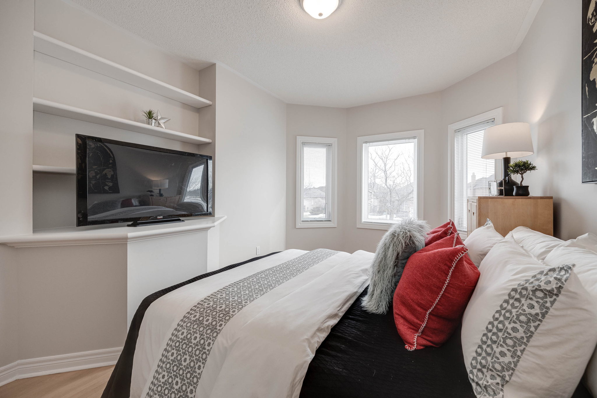 Vaughan property showcase — delivered property photograph 24
