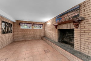  Photo 35