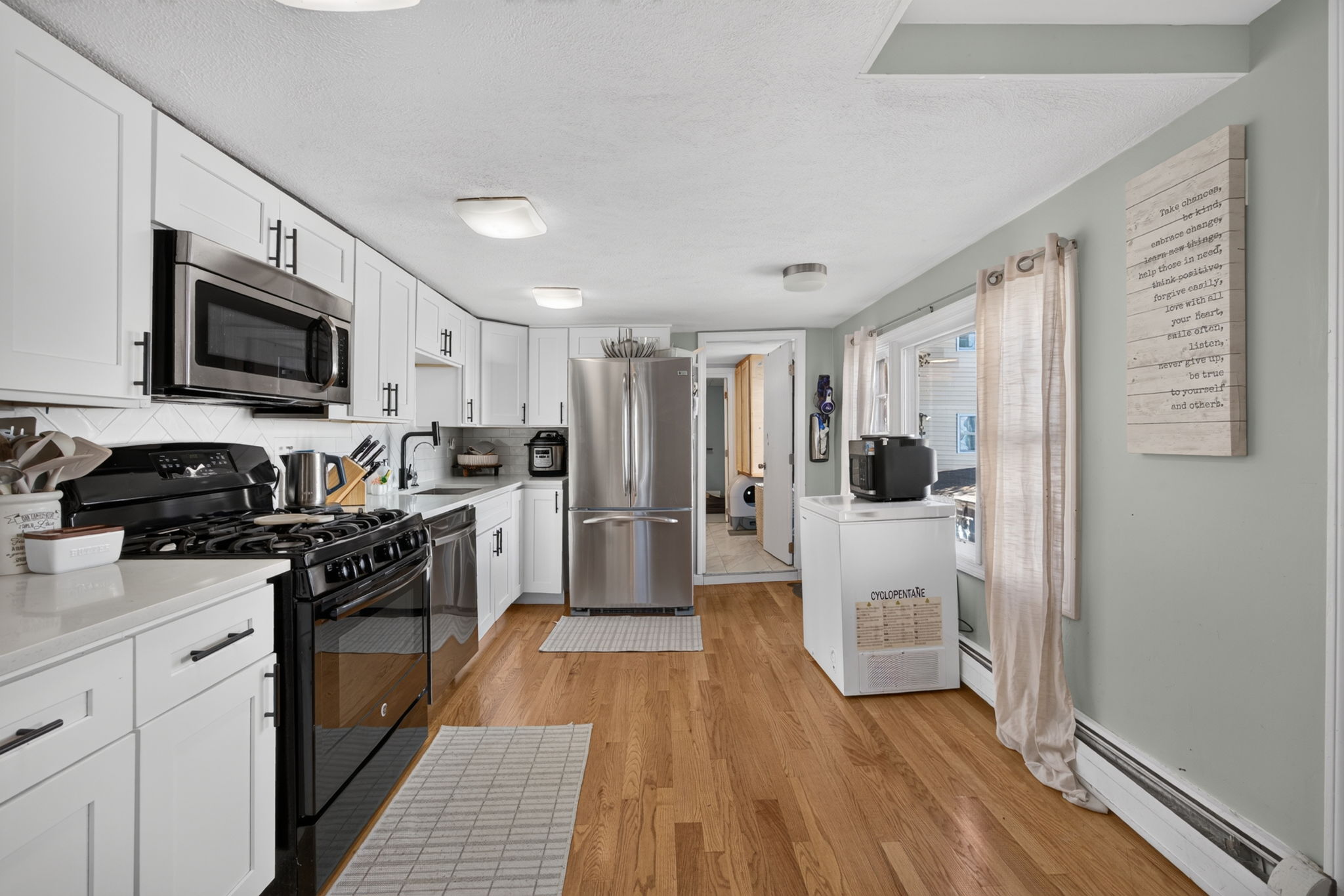 14 Bay Rd, Revere, MA 02151, USA Photo 2