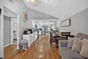 14 Bay Rd, Revere, MA 02151, USA Photo 10
