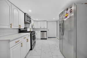 14 Bay Rd, Revere, MA 02151, USA Photo 29