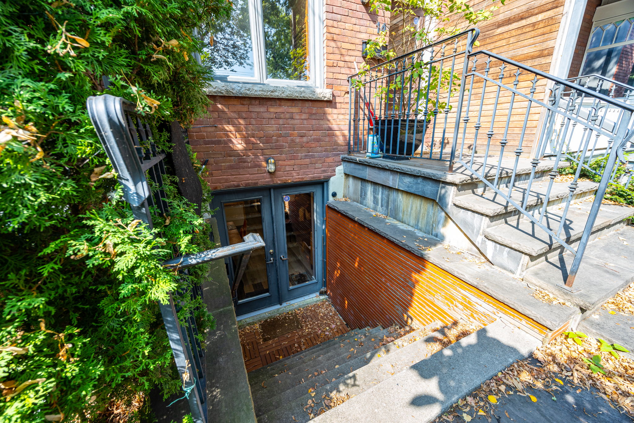 Toronto property showcase — delivered property photograph 3