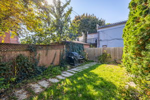 14 Bellwoods Ave, Toronto, ON M6J 2P4, Canada Photo 37