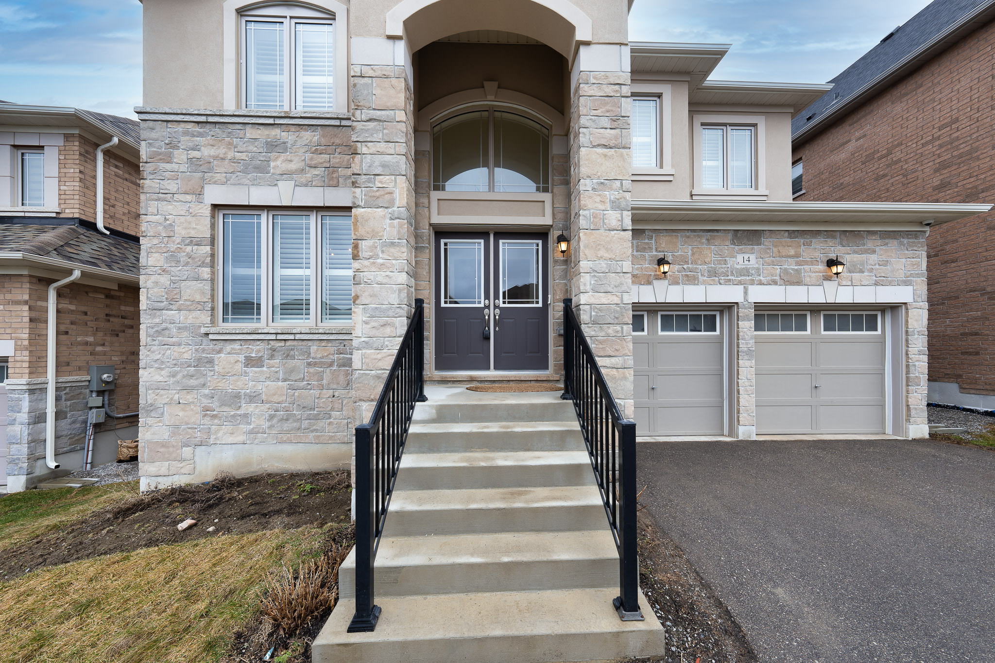 14 Ben Sinclair Ave, East Gwillimbury, ON L0G 1R0, Canada Photo 15