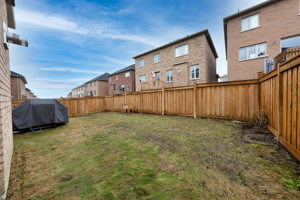 14 Ben Sinclair Ave, East Gwillimbury, ON L0G 1R0, Canada Photo 84