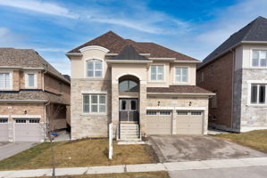 14 Ben Sinclair Ave, East Gwillimbury, ON L0G 1R0, Canada Photo 13