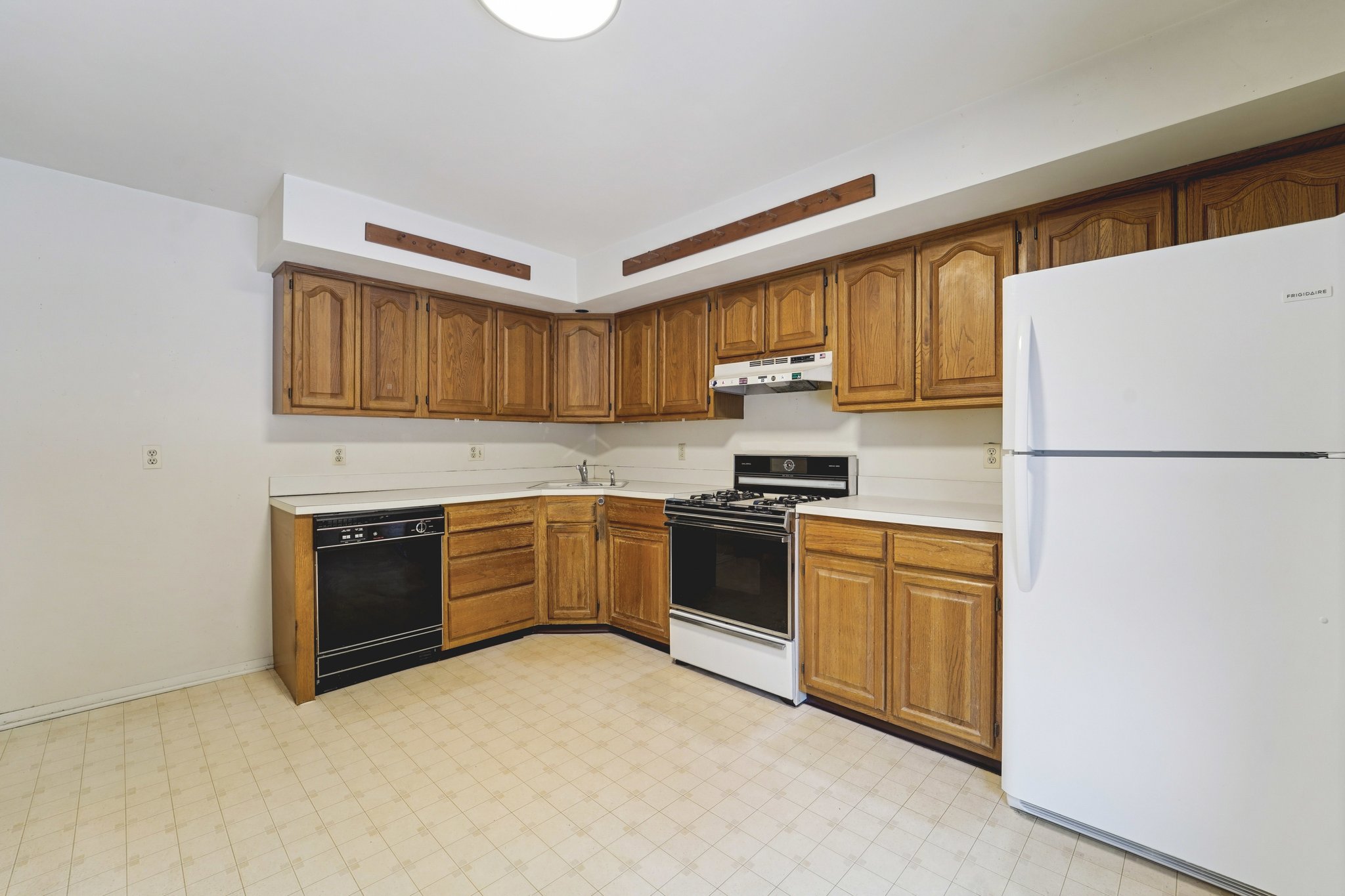 Brookside Hts-S0403-021.jpg