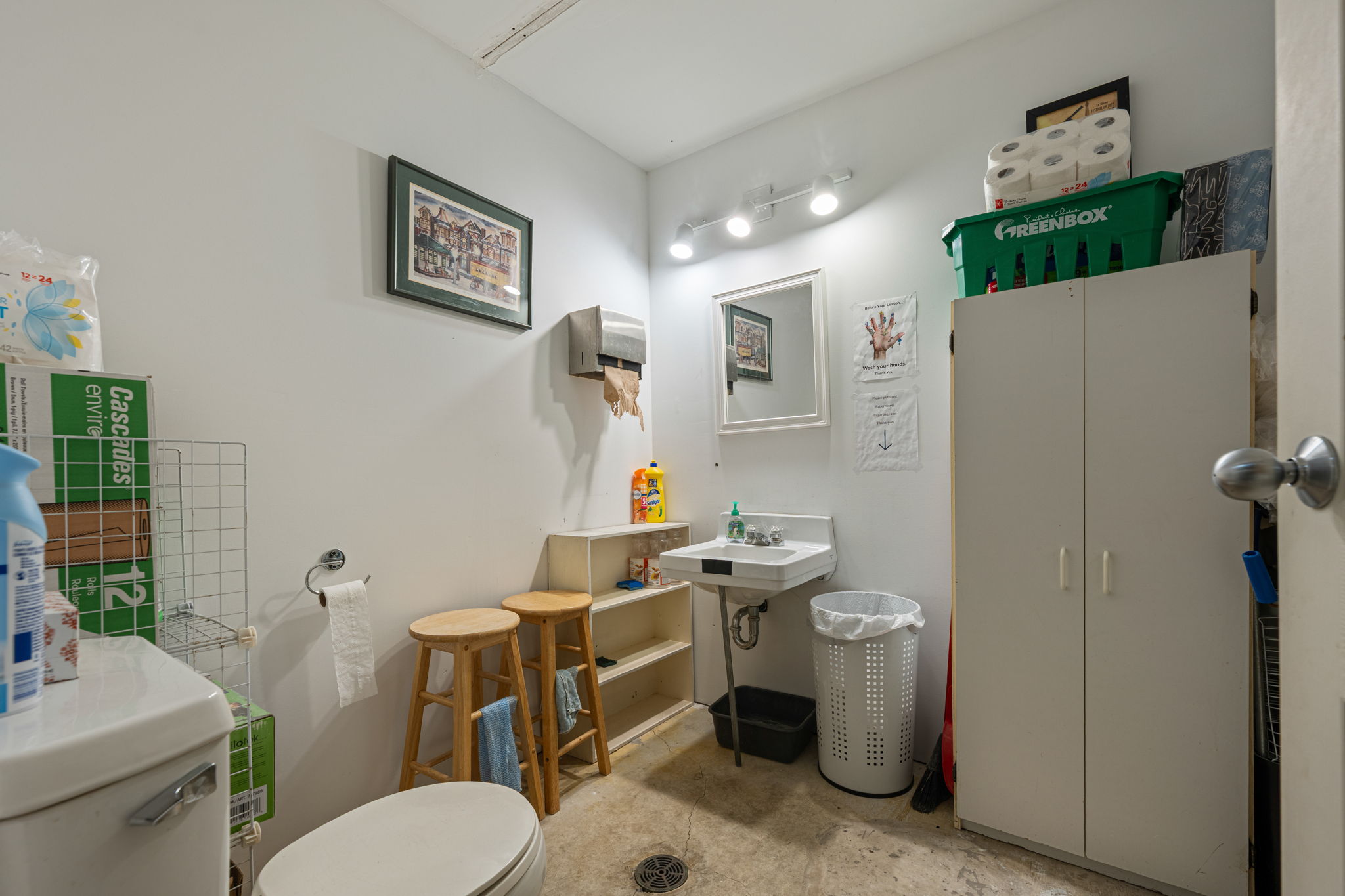  Photo 21