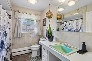 Candlewood Dr-S2005-021.jpg