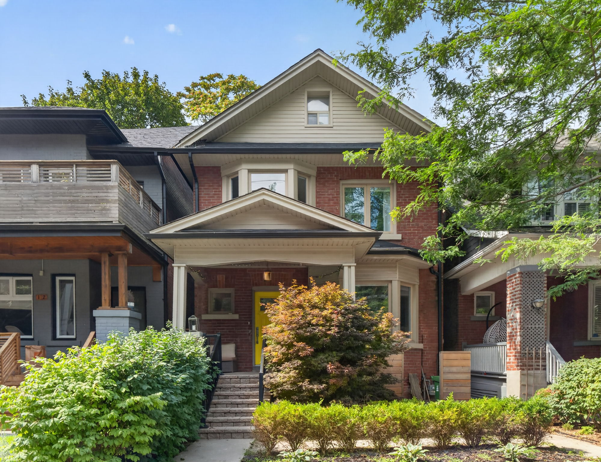 14 Coady Ave Toronto, ON M4M 2Y8