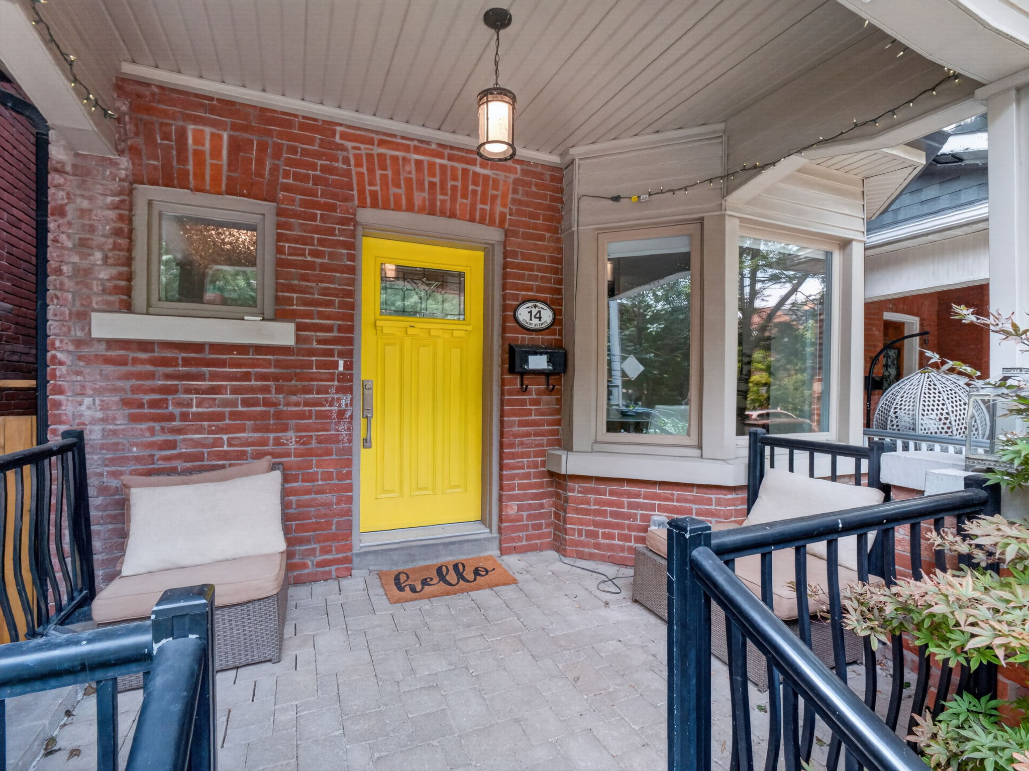 14 Coady Ave Toronto, ON M4M 2Y8