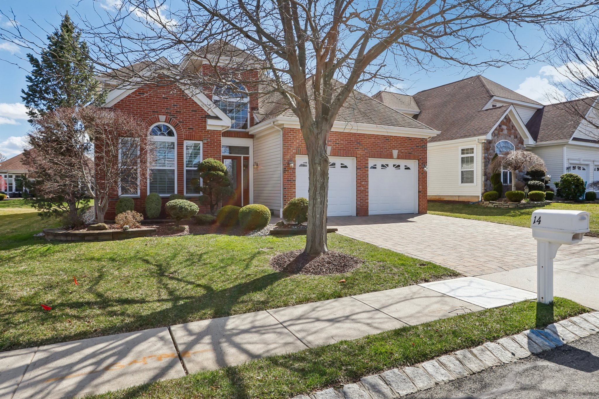 Cobblestone Blvd-S1803-003.jpg