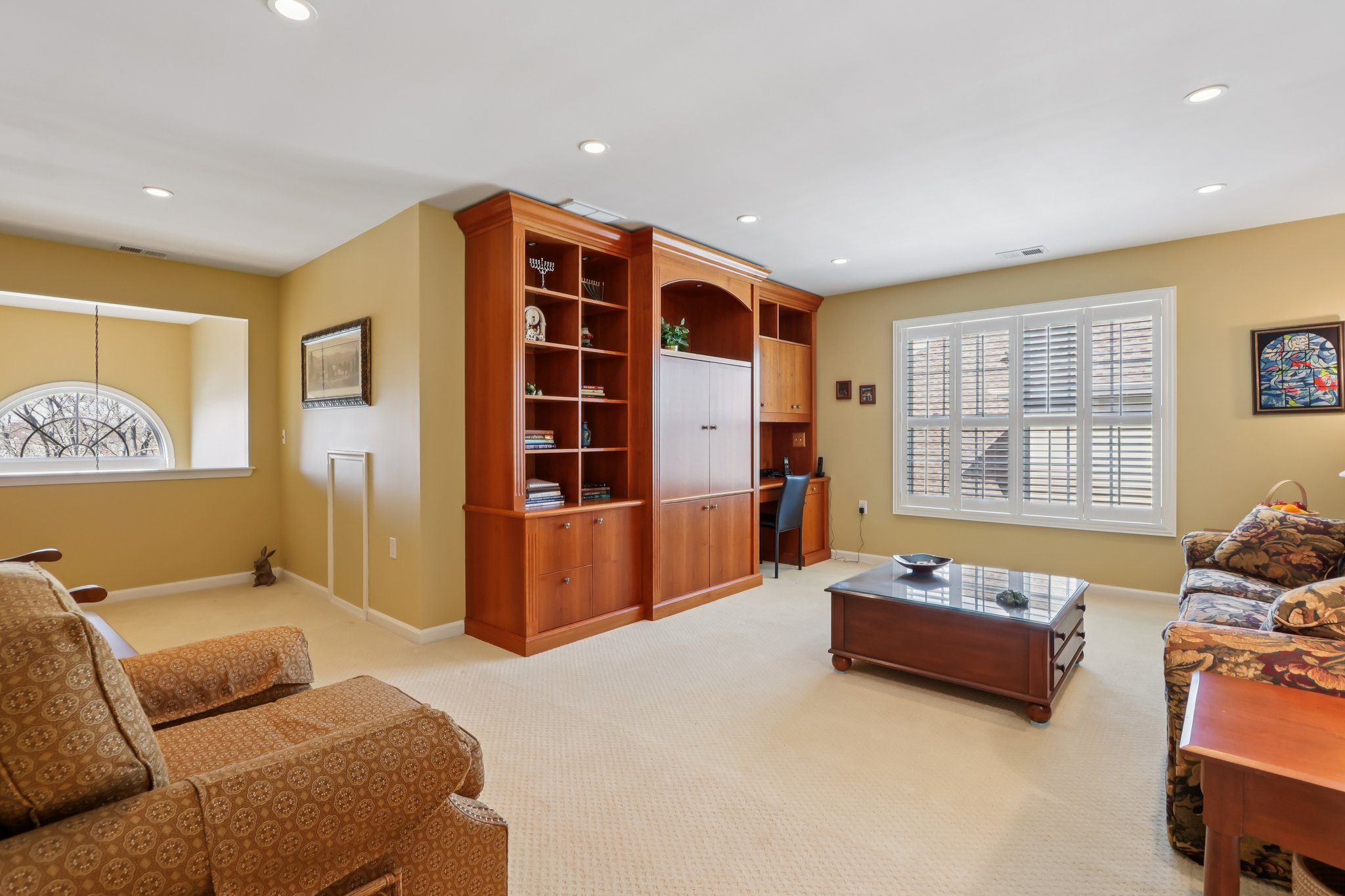 Cobblestone Blvd-S1803-034.jpg