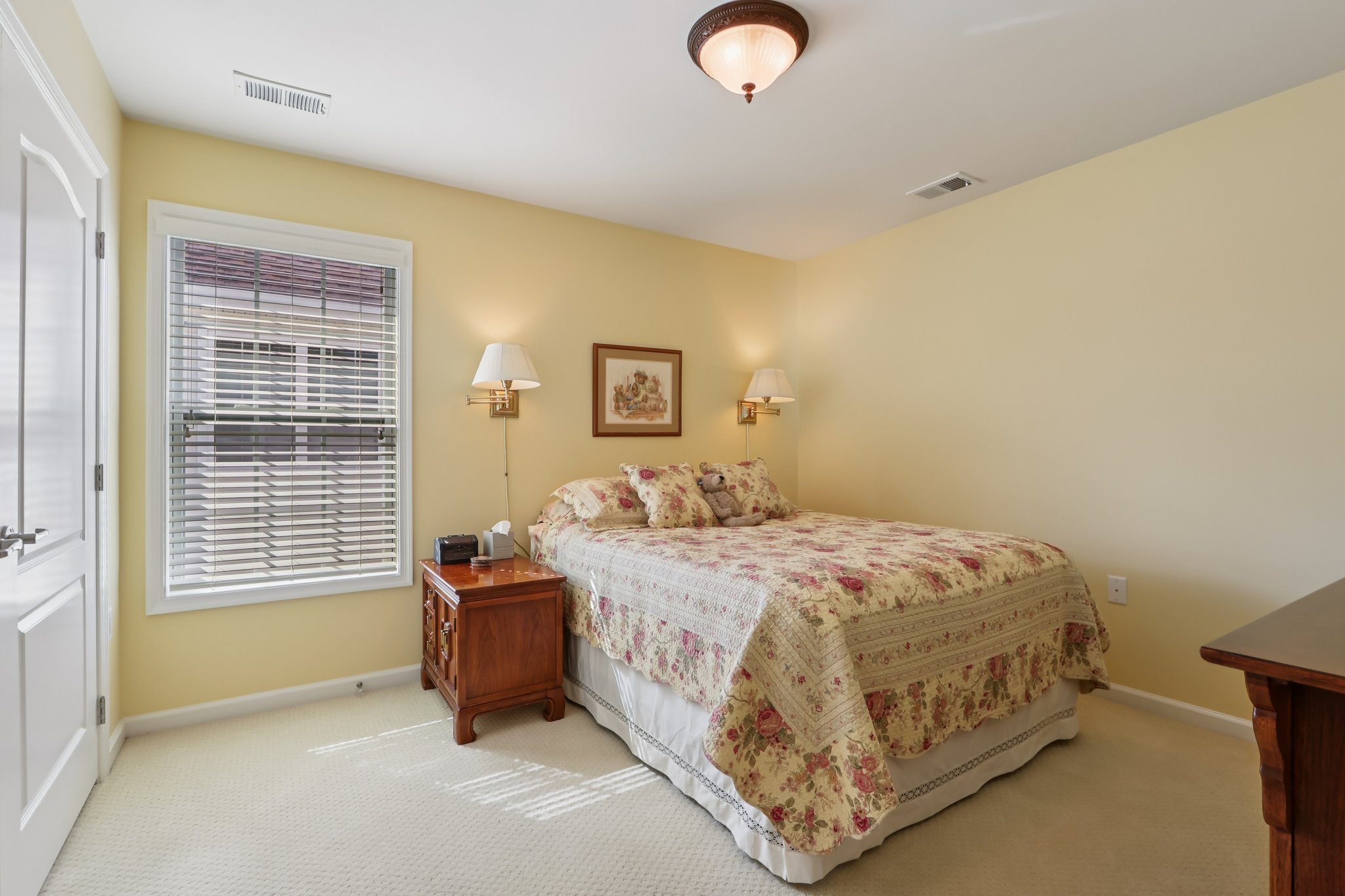 Cobblestone Blvd-S1803-035.jpg