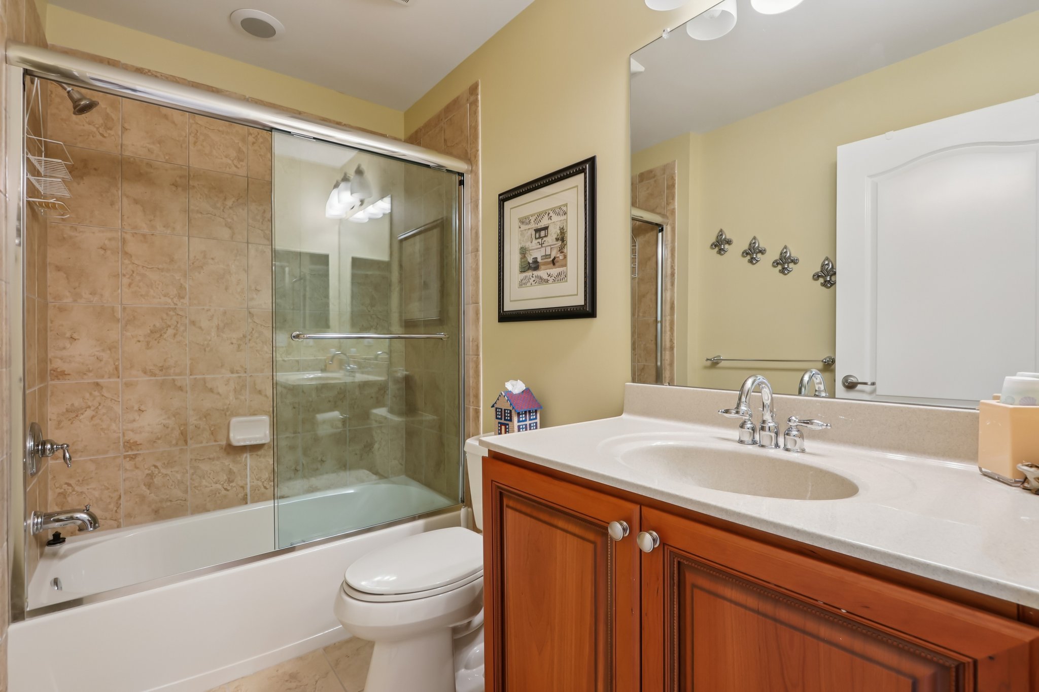 Cobblestone Blvd-S1803-036.jpg