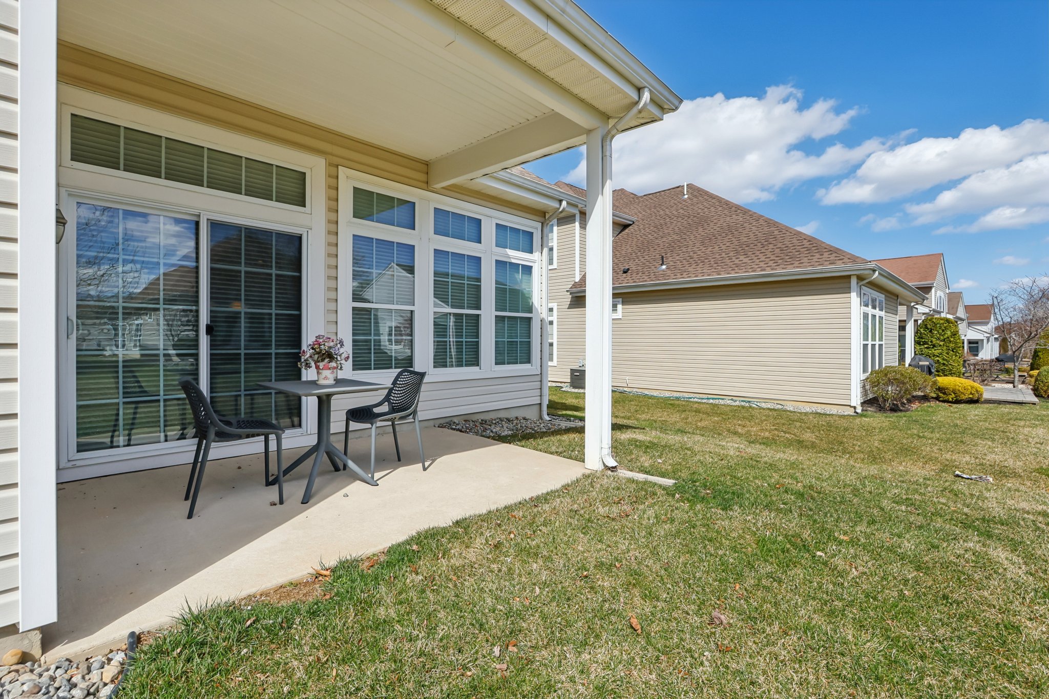 Cobblestone Blvd-S1803-039.jpg