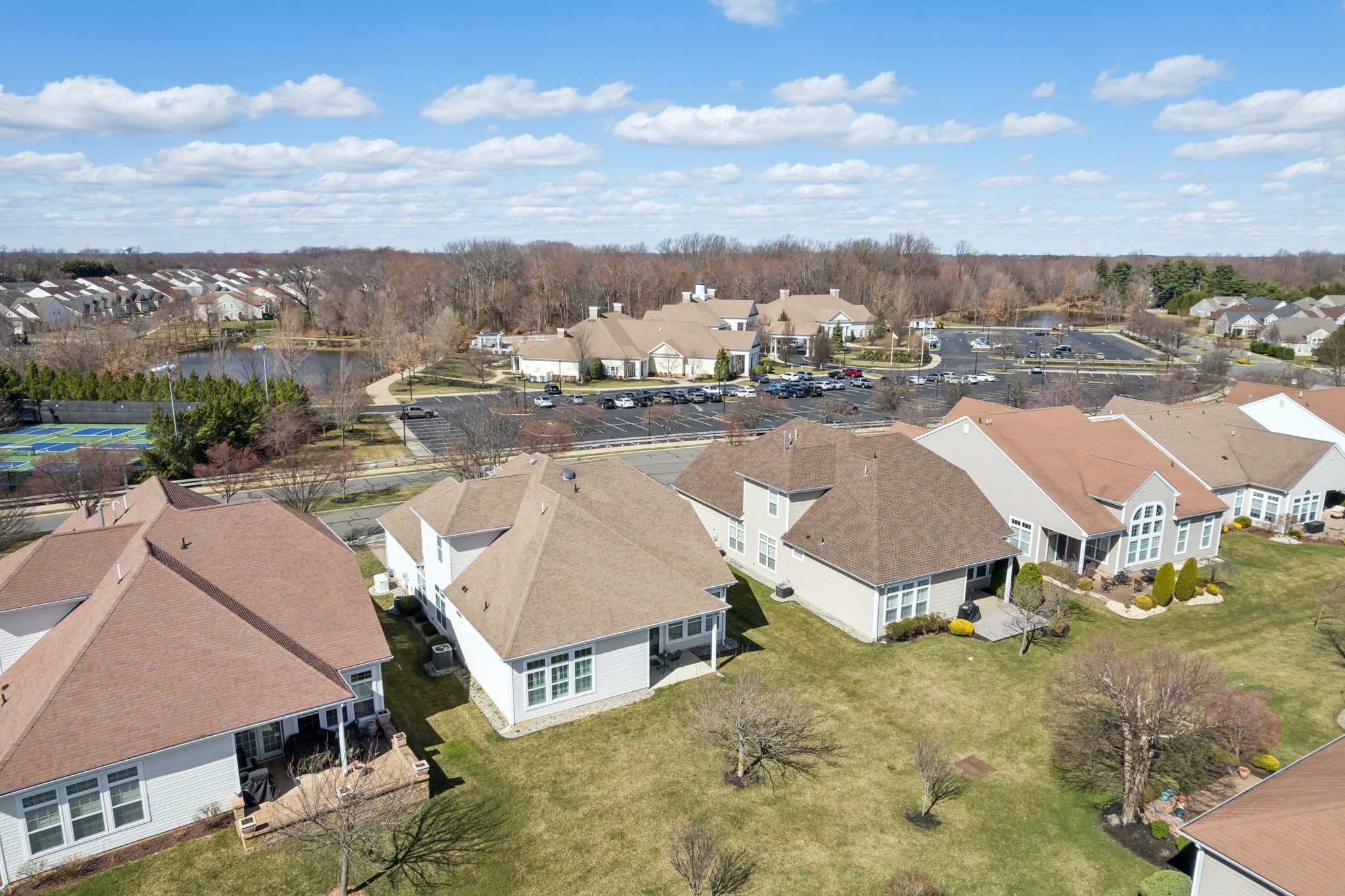 Cobblestone Blvd-S1803-049.jpg