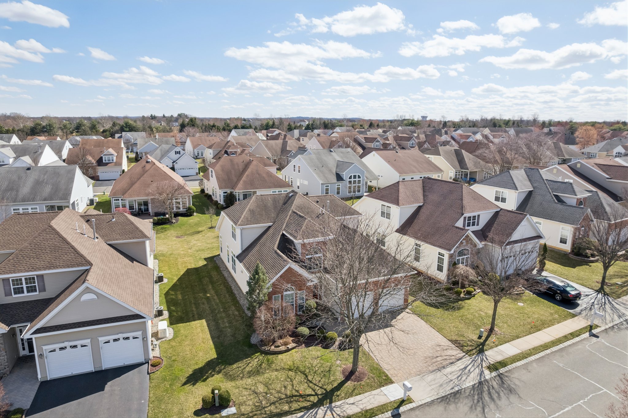 Cobblestone Blvd-S1803-051.jpg