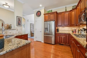 Cobblestone Blvd-S1803-022.jpg