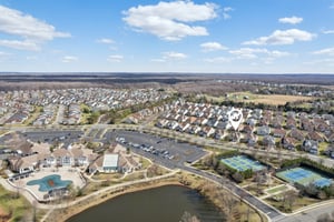 Cobblestone Blvd-S1803-046.jpg