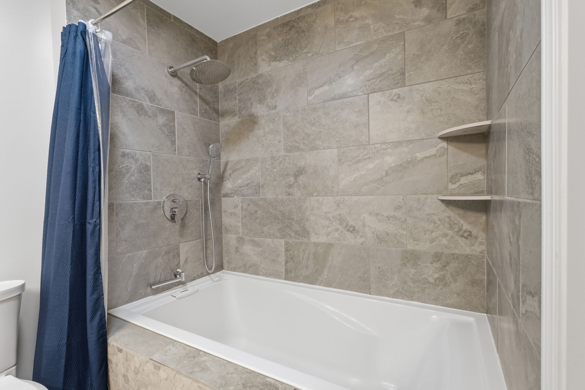 Custom Tile Soaker Tub