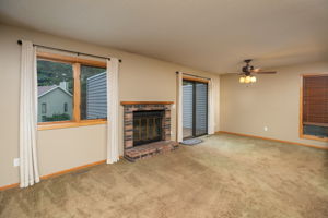 06-Living Room