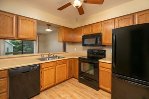 10-Kitchen
