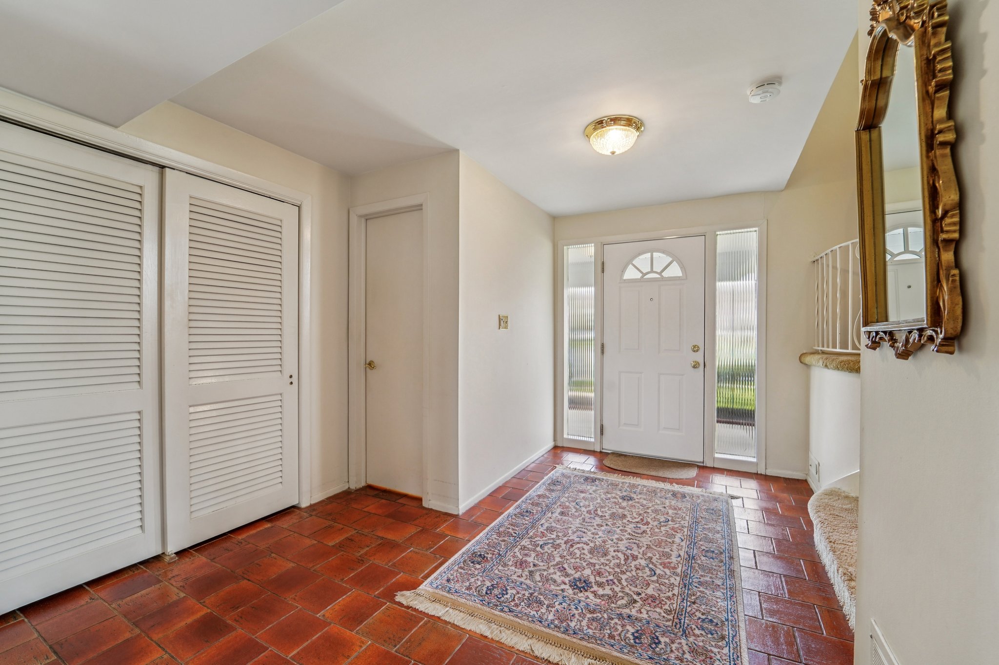 Eton Pl-S0204-005.jpg