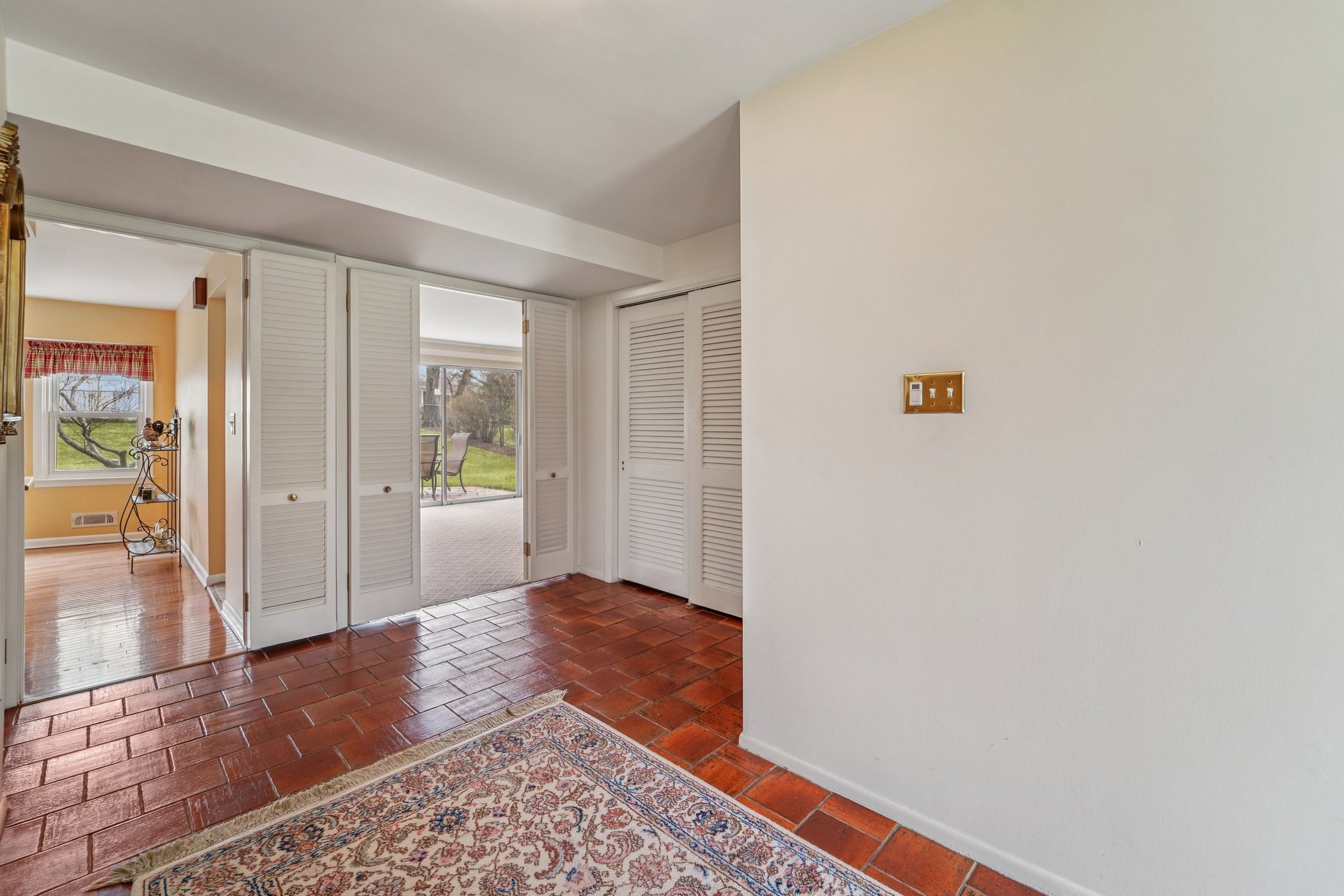 Eton Pl-S0204-007.jpg