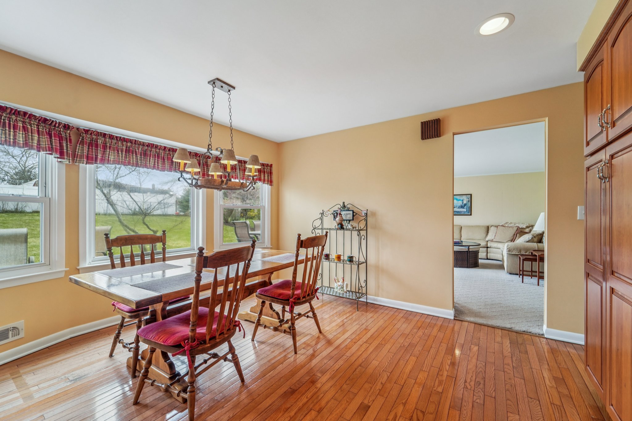 Eton Pl-S0204-019.jpg