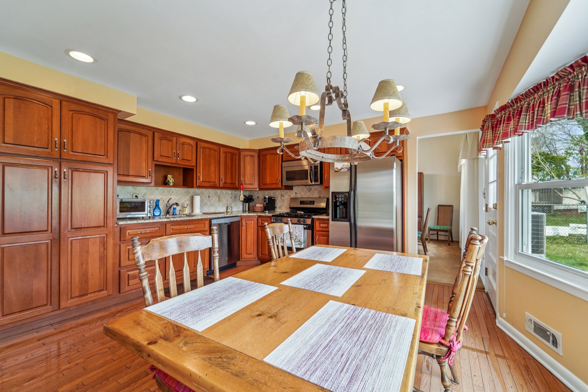 Eton Pl-S0204-021.jpg