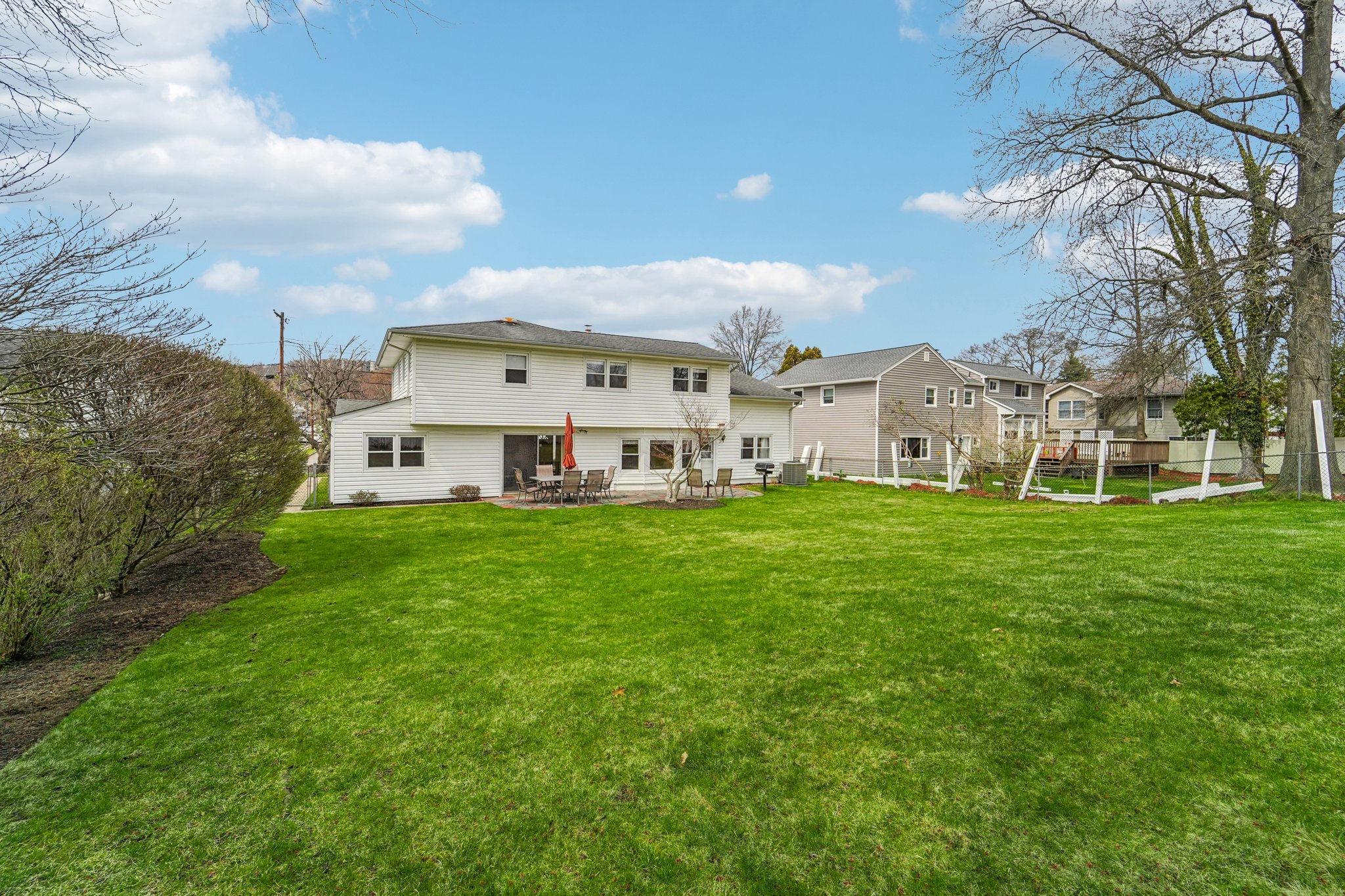 Eton Pl-S0204-043.jpg