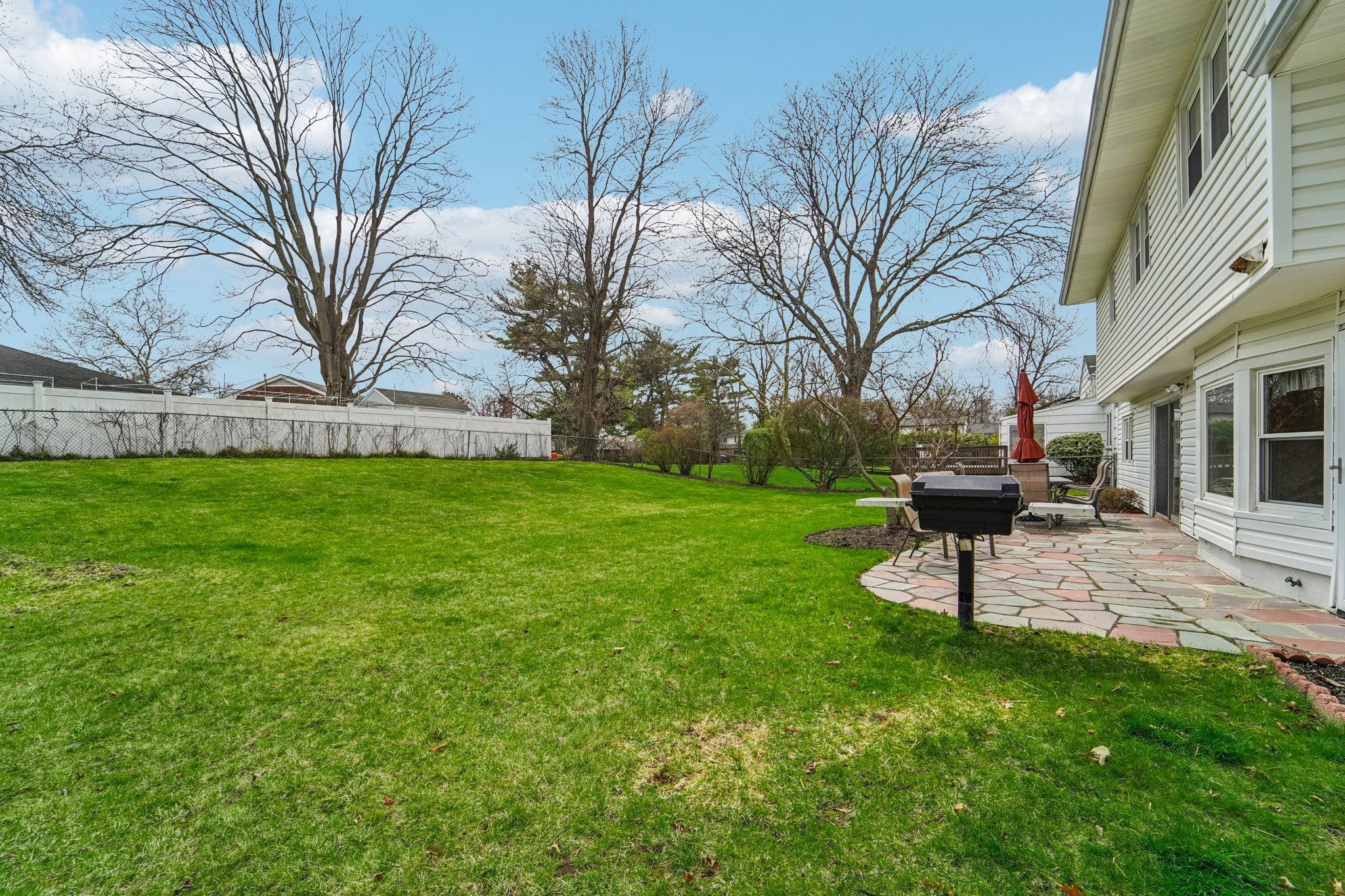 Eton Pl-S0204-046.jpg