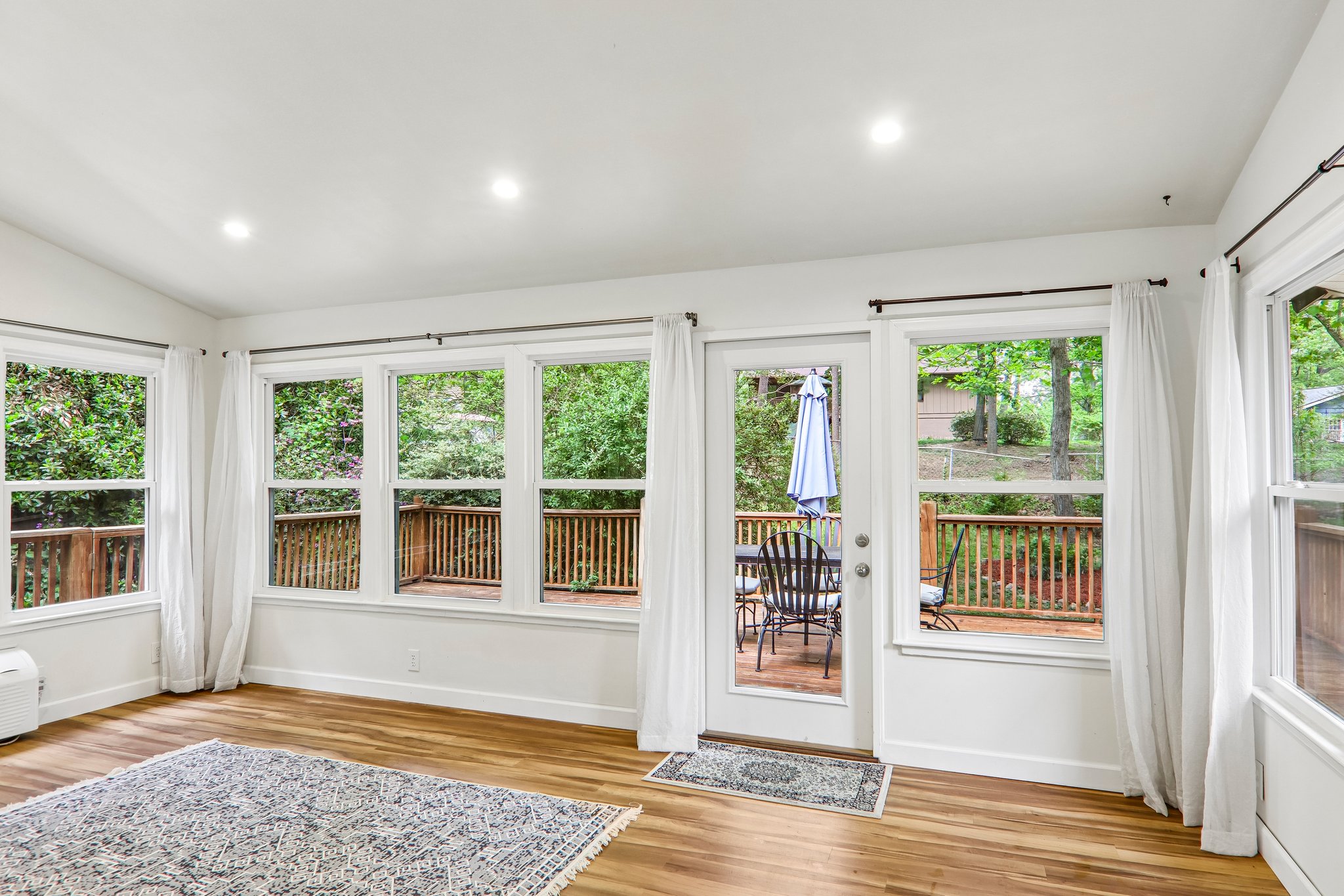 Forest Ridge Dr-S2504-030.jpg