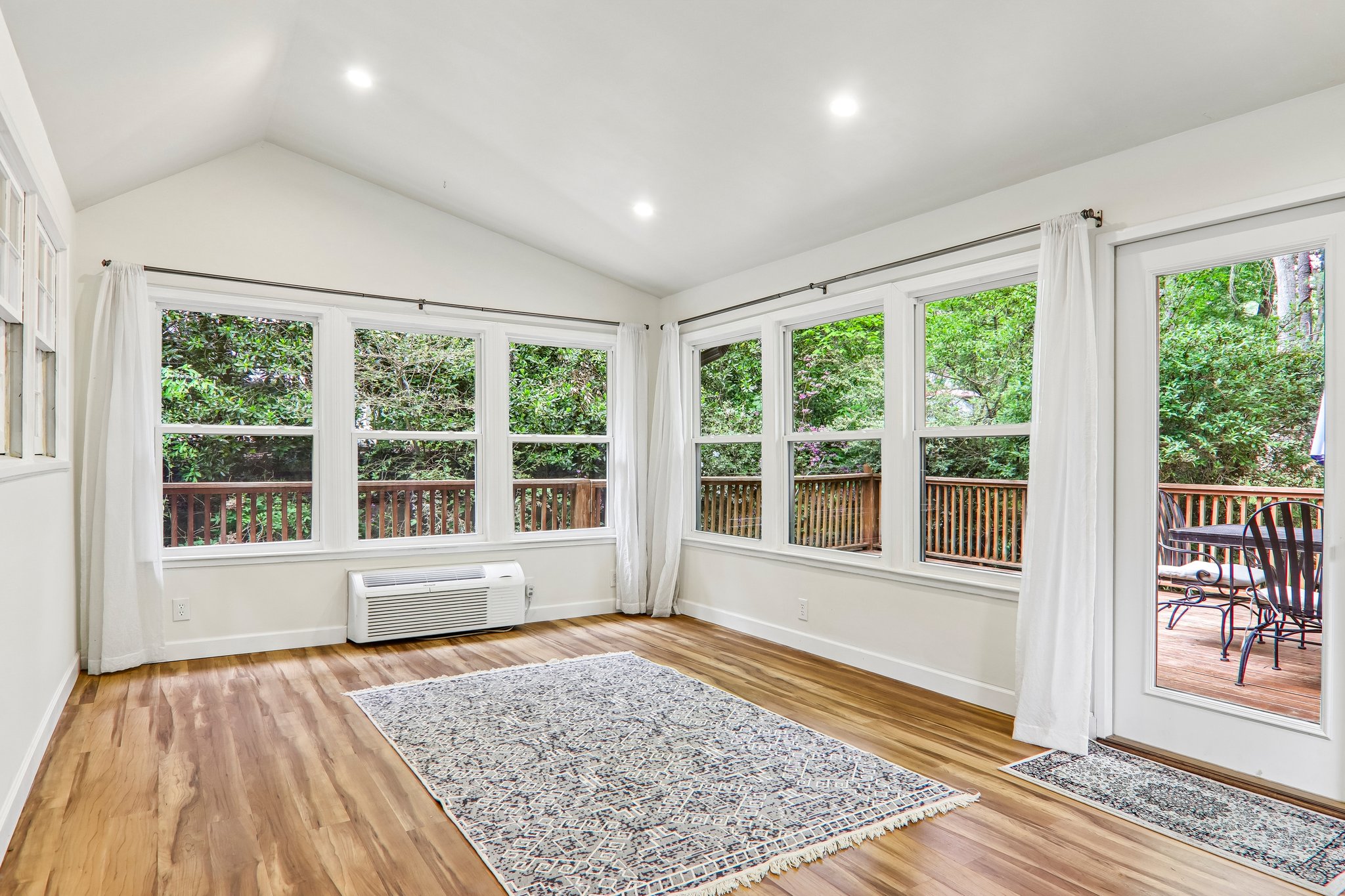 Forest Ridge Dr-S2504-031.jpg
