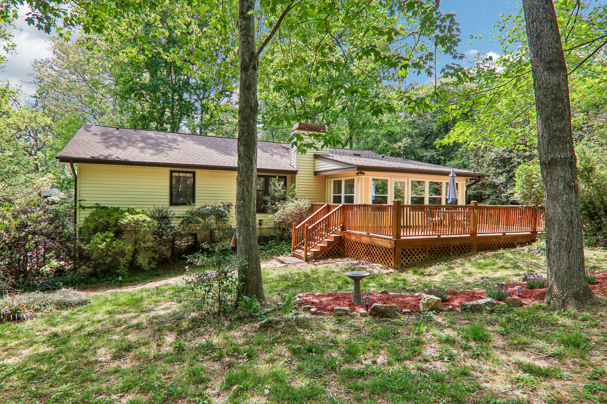 Forest Ridge Dr-S2504-056.jpg