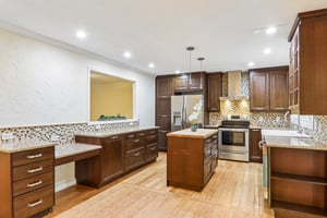 Forest Ridge Dr-S2504-024.jpg