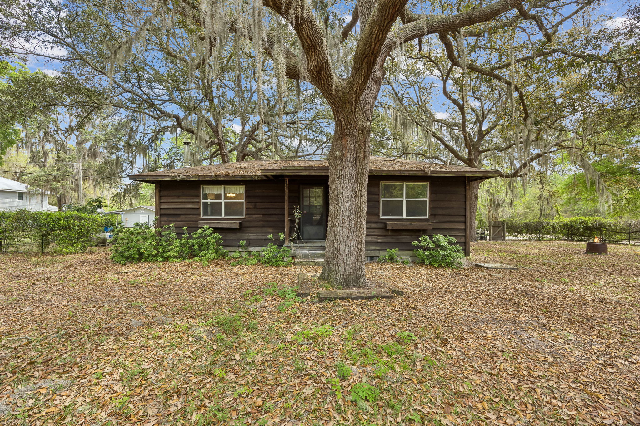 Welcome to 14 Graham Ln