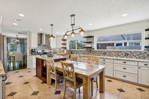 Haverford Ln-012.jpg