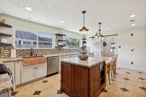 Haverford Ln-014.jpg