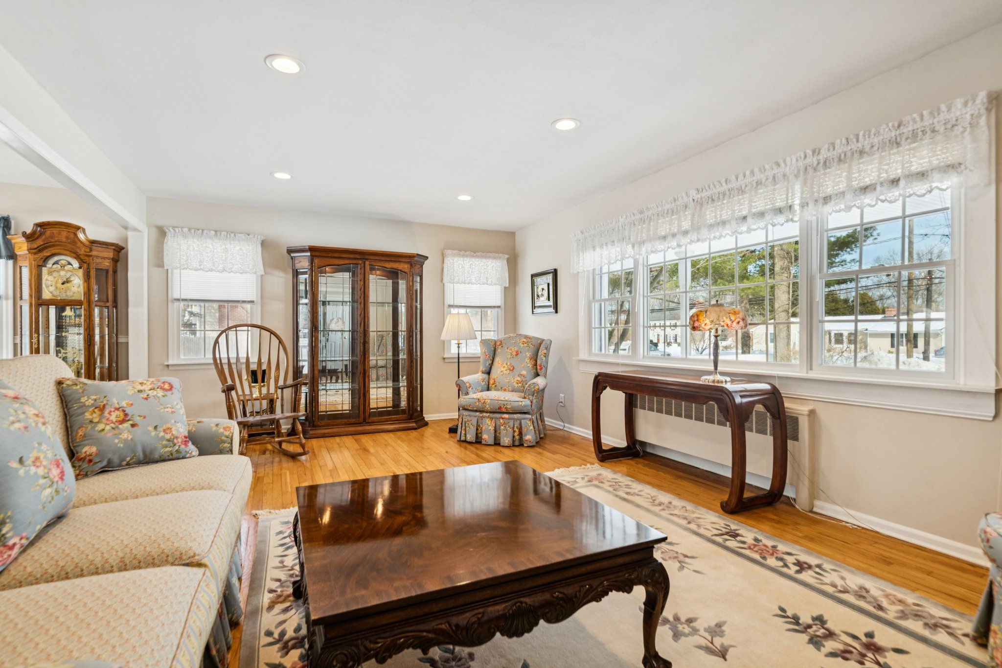 Hillside Ave-S2702-014.jpg