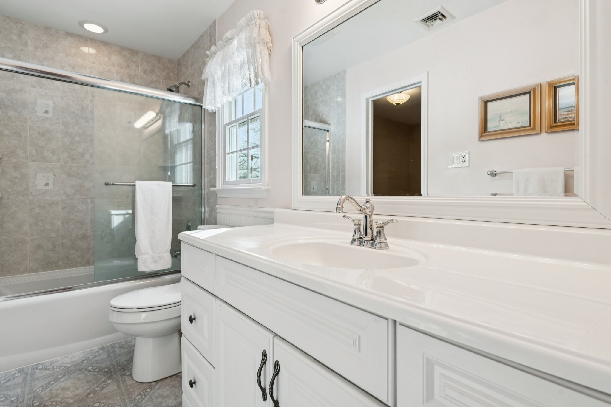 Hillside Ave-S2702-024.jpg