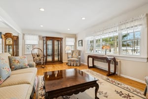 Hillside Ave-S2702-014.jpg