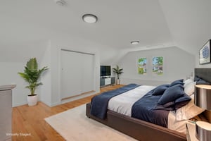 14 Hyde St, Stonington-16 virtually staged.jpeg